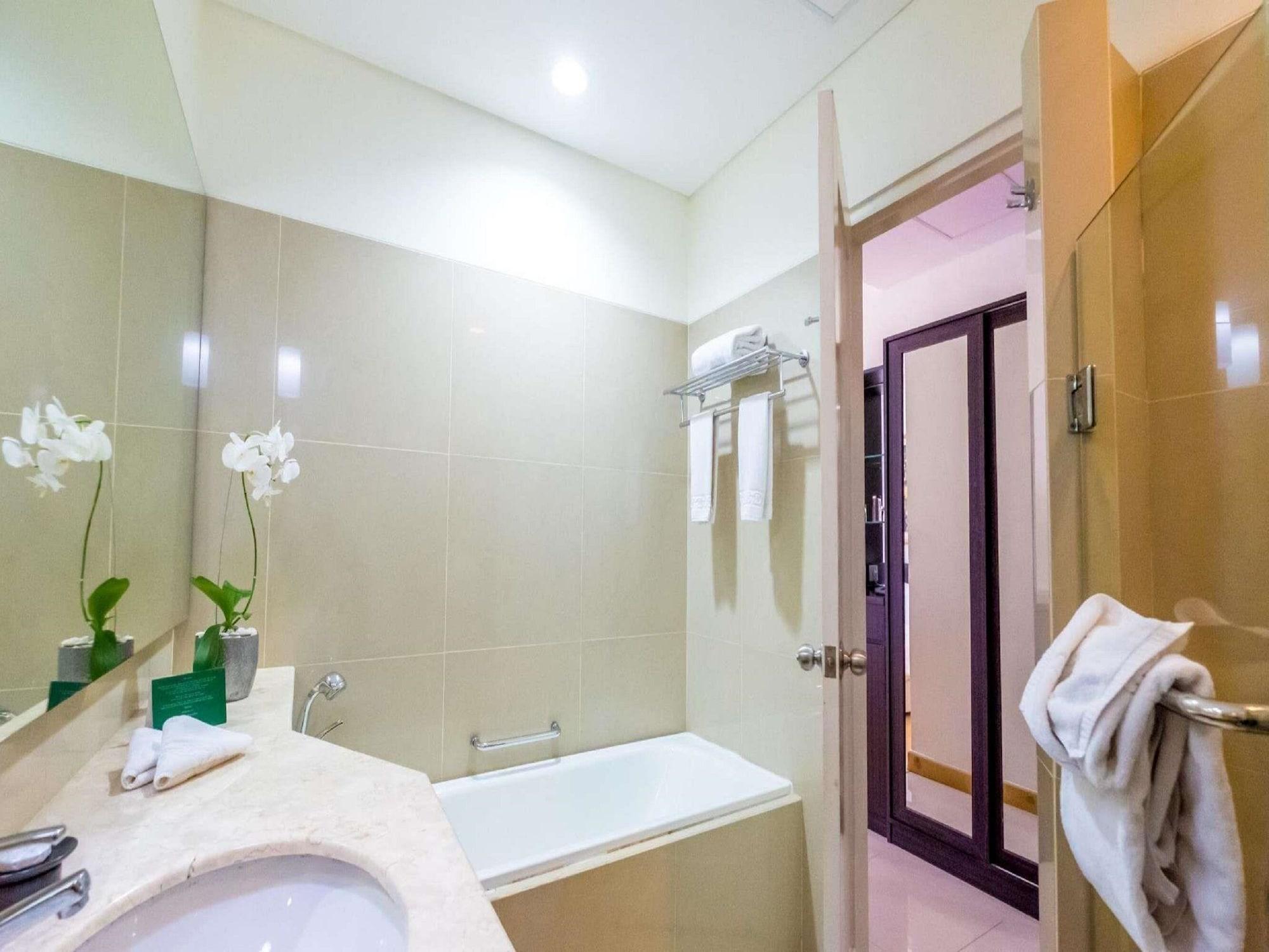 Sintesa Peninsula Hotel Palembang Kültér fotó